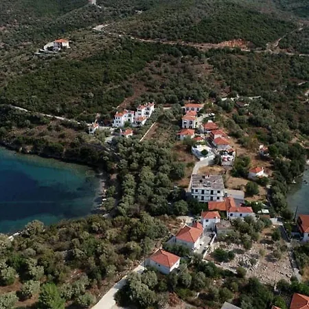 Mylos Τρίκερι