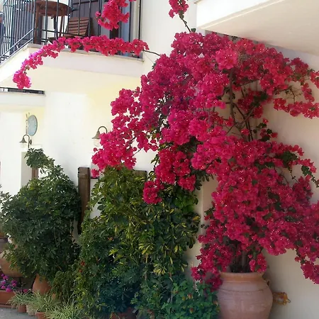 Mylos Ξενοδοχείο 2*